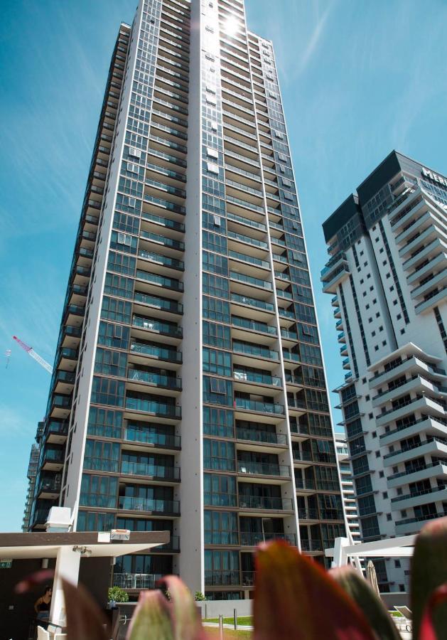 The Eureka Gold Coast Residence On Broadbeach 外观 照片