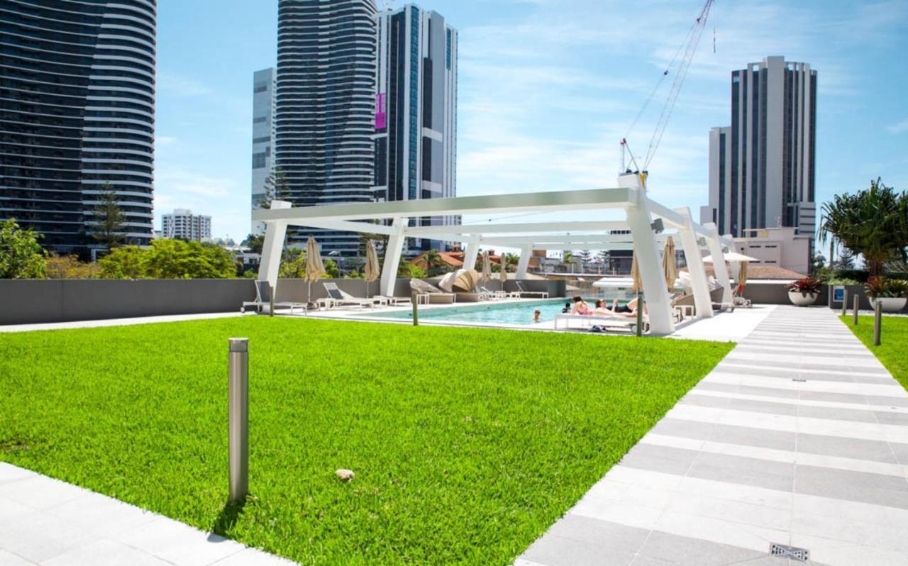The Eureka Gold Coast Residence On Broadbeach 外观 照片